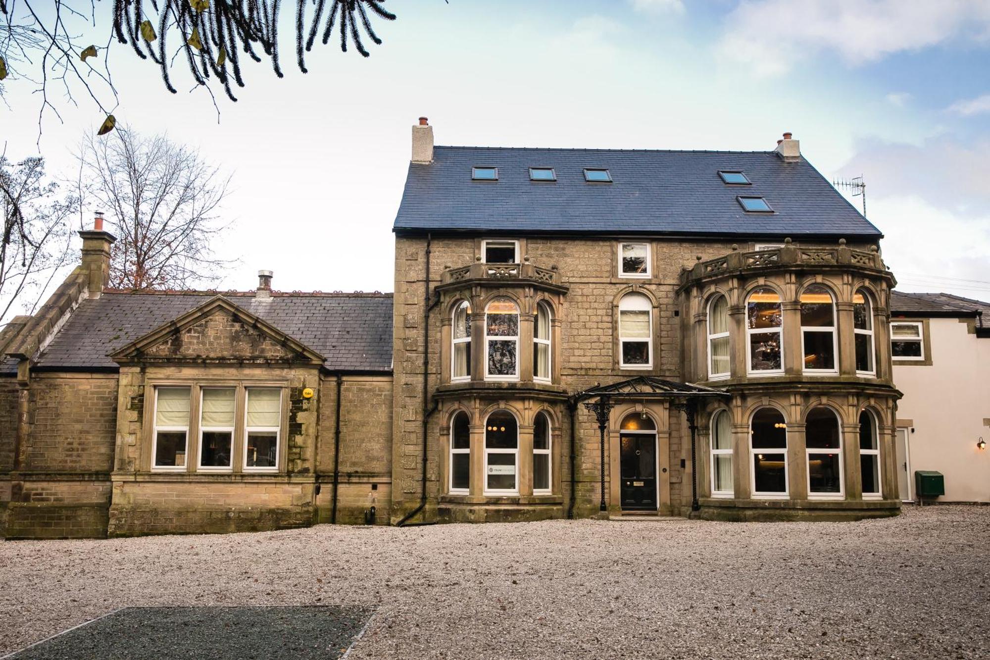 Foxlow Grange By Muse Escapes バクストン エクステリア 写真